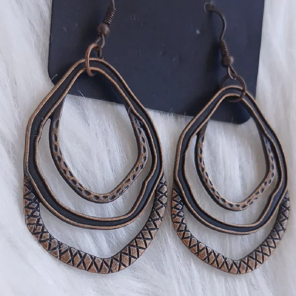 Paparazzi Brass Hoop Earrings - Picture 2 of 6